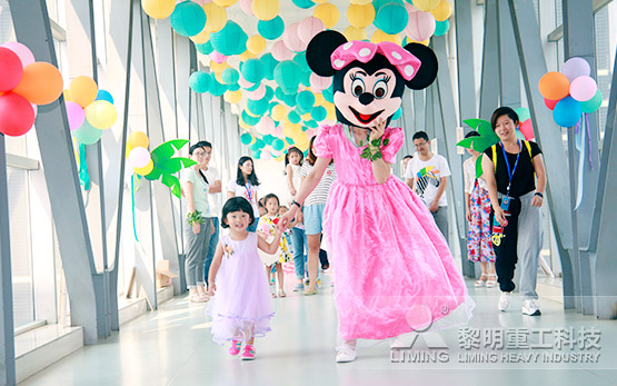 <b>黎明重工亲子开放日  记录我们的幸福时光</b>